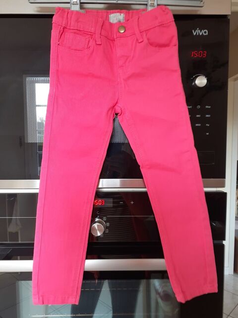 pantalon fillette 4 ans Neuf 6 Noyers-Bocage (14)