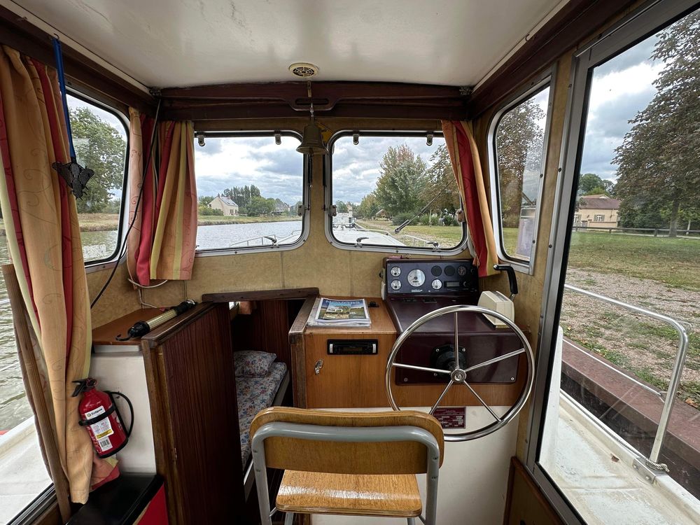 Bateau fluvial 1991 occasion 18150 Cuffy