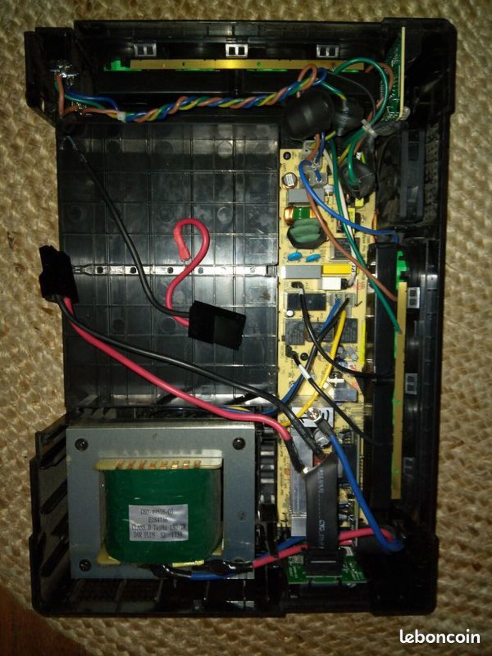 Eaton elipse pro 1200 pour pi&egrave;ces Matériel informatique