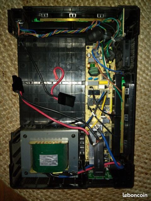 Eaton elipse pro 1200 pour pièces 0 Beauchamp (95)