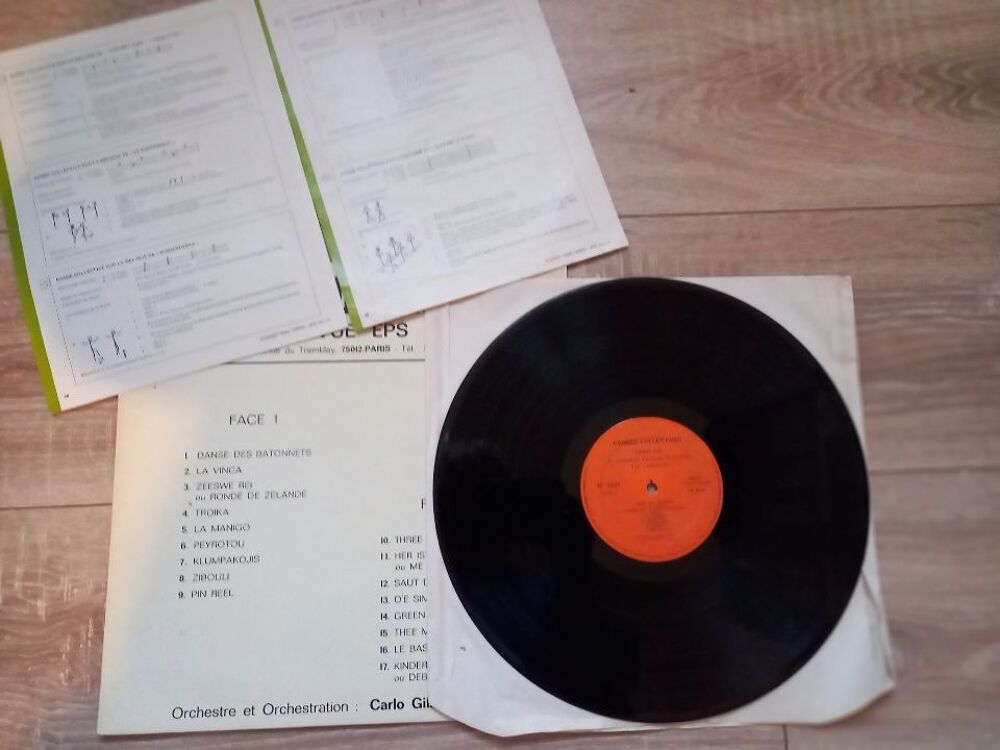 Vinyle 33T danses collectives revues EPS par Carlo Gilbert L CD et vinyles