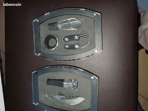 Tonneau noir pour sommelier 5 Viriat (01)