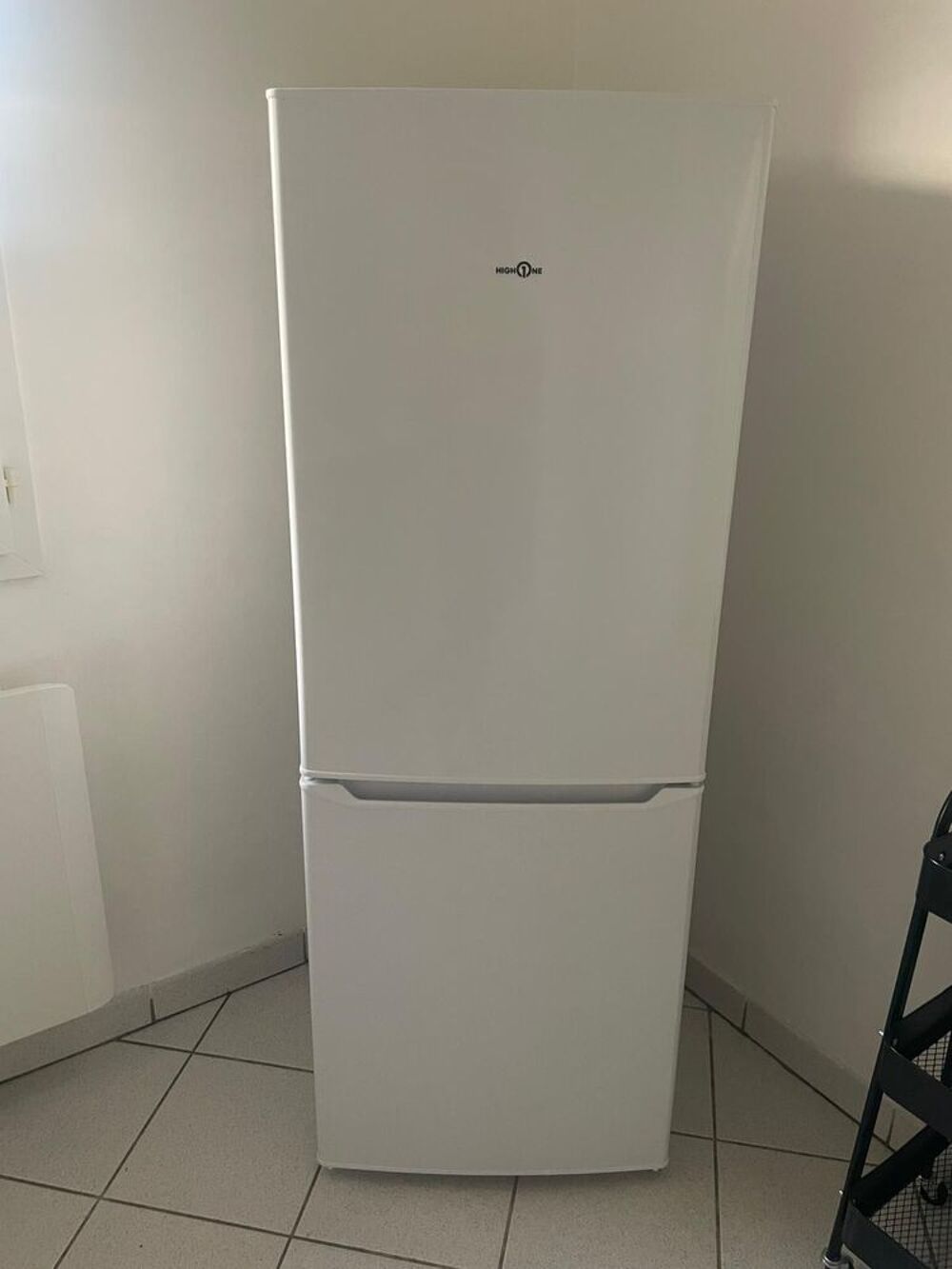 r&eacute;frig&eacute;rateur combin&eacute; Valberg Electroménager