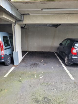  Parking / Garage  louer 6 m