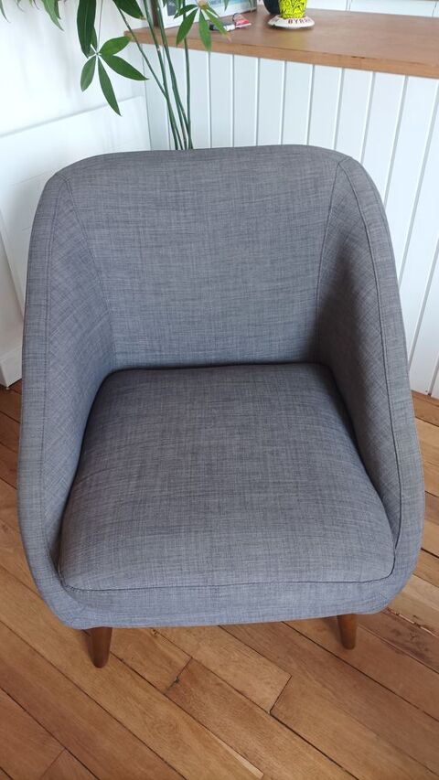 Fauteuil en tissu gris Paris 19 (75)