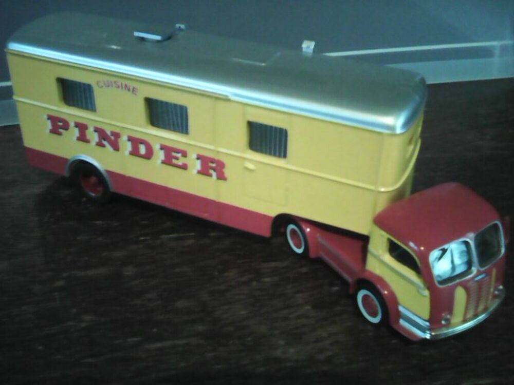 Camion Panhard Remorque Cuisine Pinder 