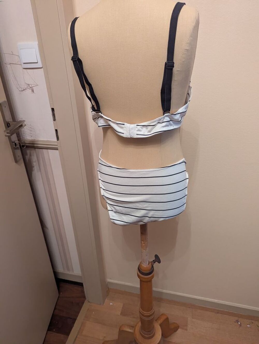 Ensemble de sous v&ecirc;tements ANTIGEL-GAMME LISE CHARMEL Vêtements