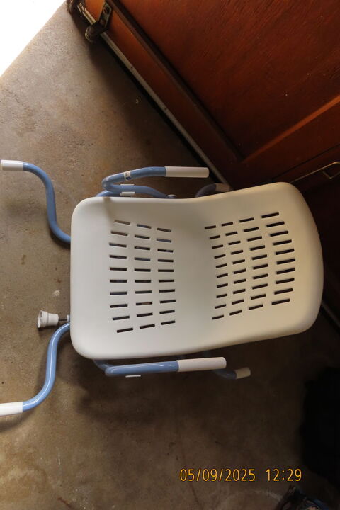 si�ge m�dical 50 Taintrux (88)