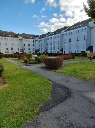  Appartement à louer 4 pièces 75 m²