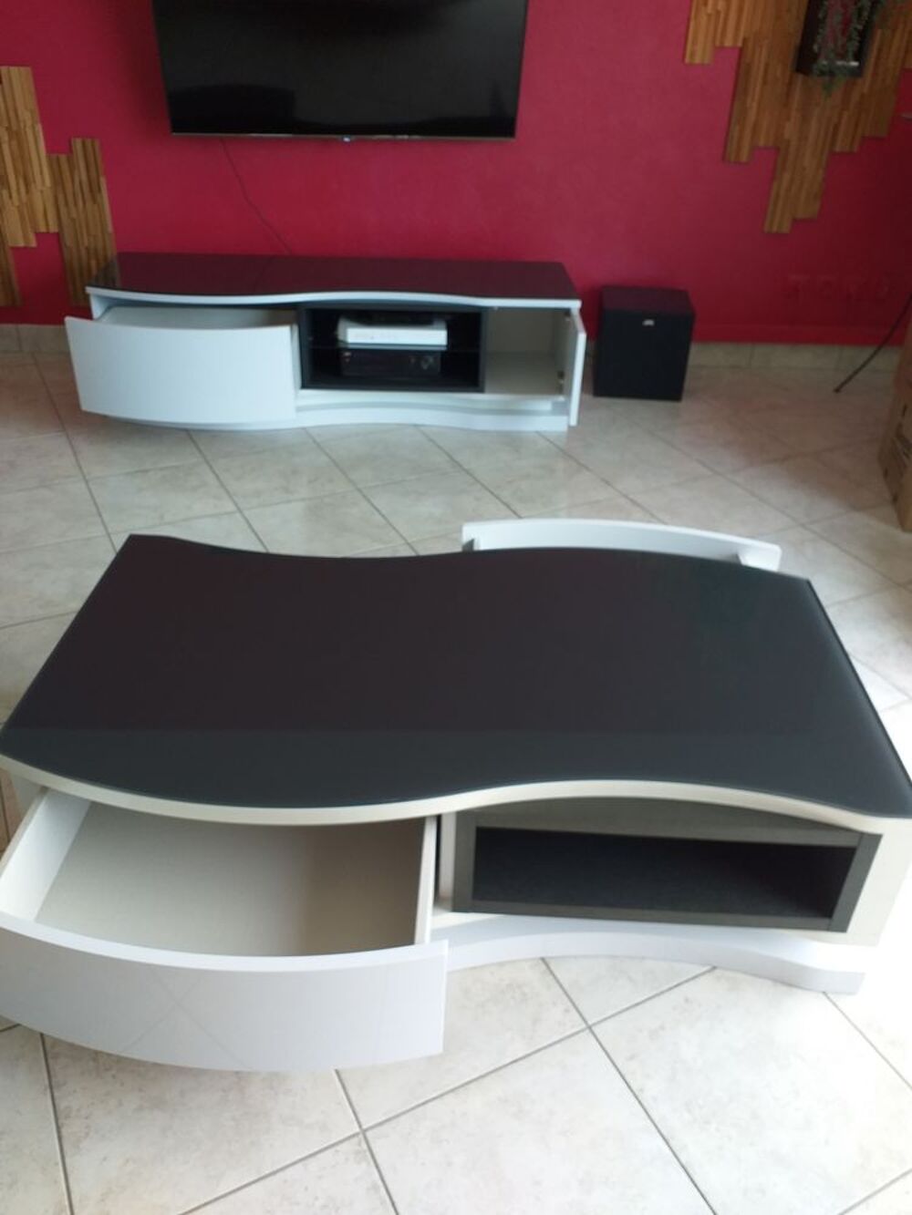 Meuble TV laqu&eacute; blanc + Table basse Meubles