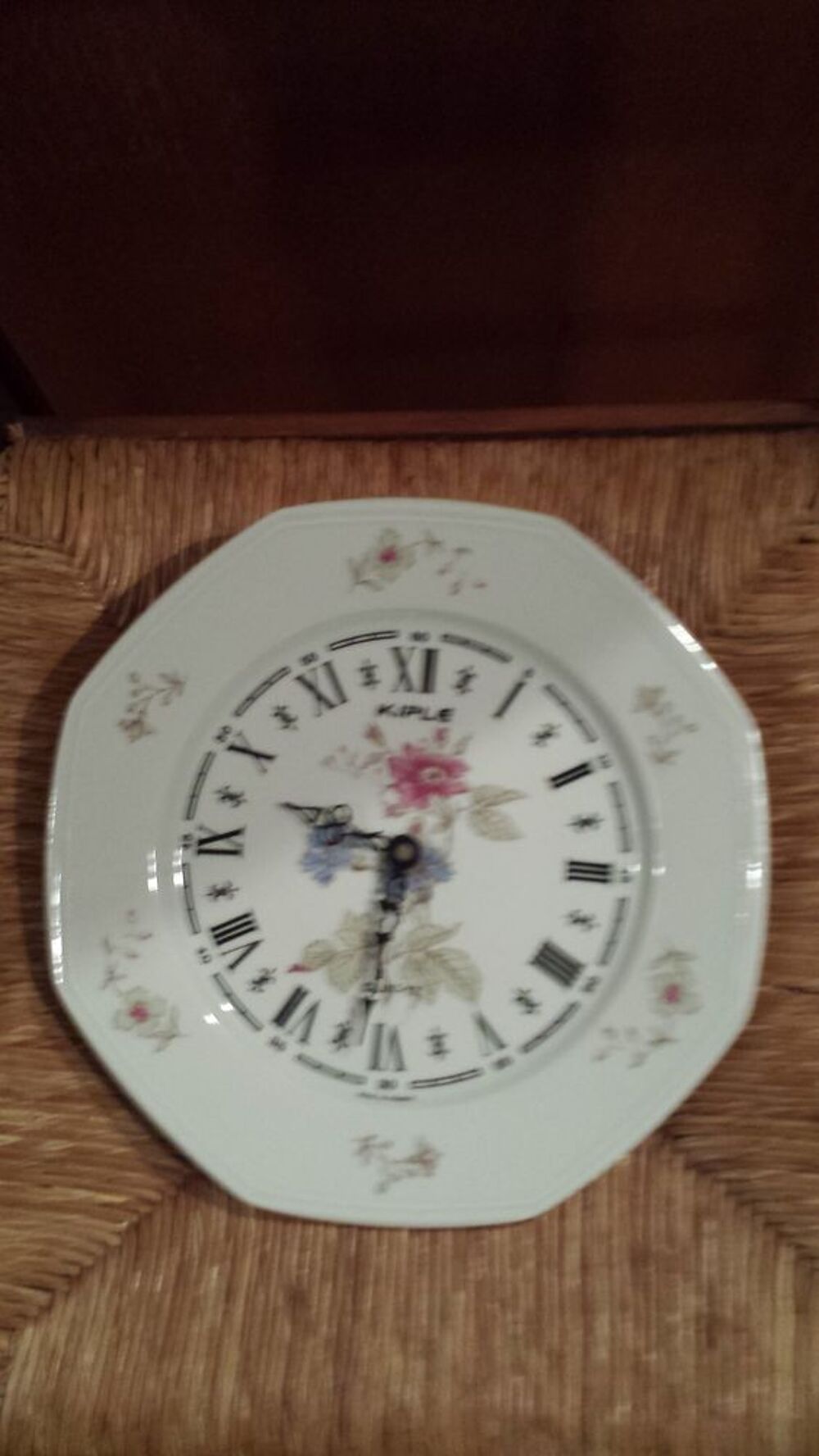 Horloge hexagonale en bon &eacute;tat de fonctionnement Décoration