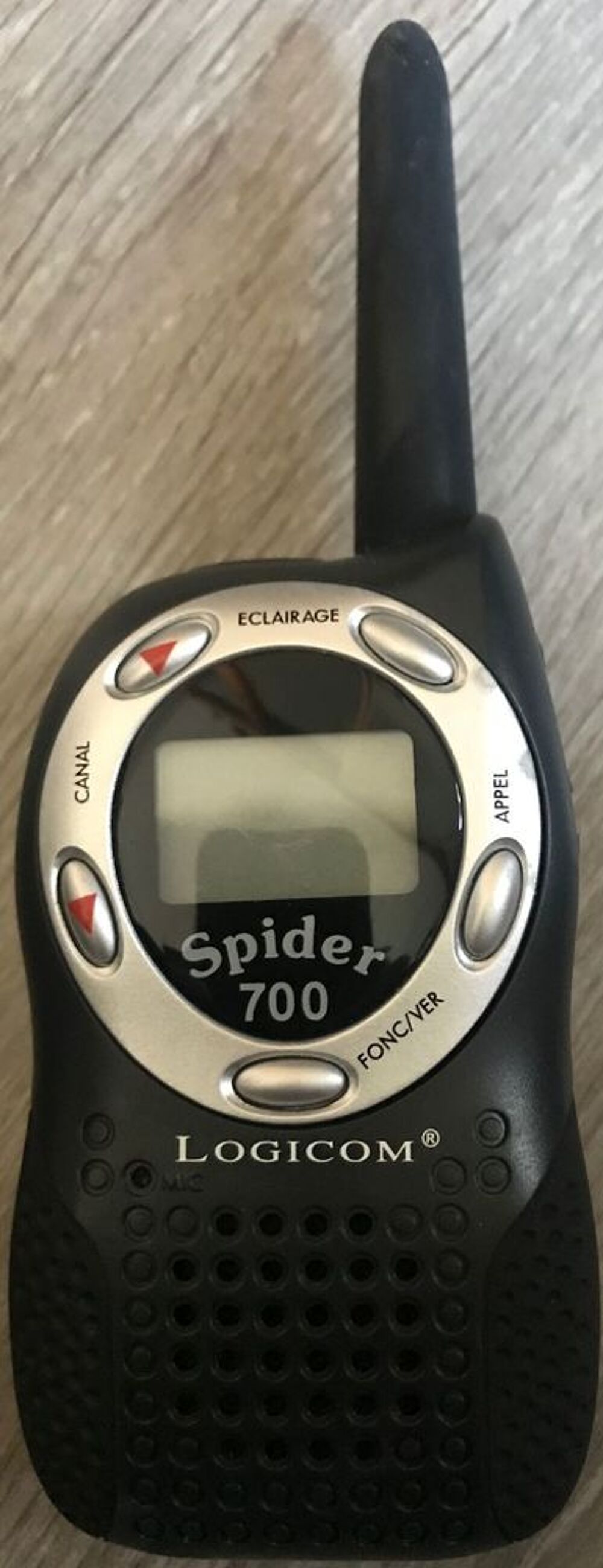 2 Talkie Walkie LOGICOM Spider 700 6 canaux Téléphones et tablettes