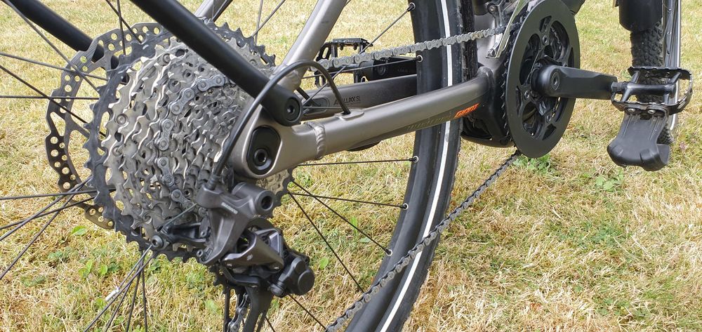 SUPER VTC ELECTRIQUE. 2022. Vélos