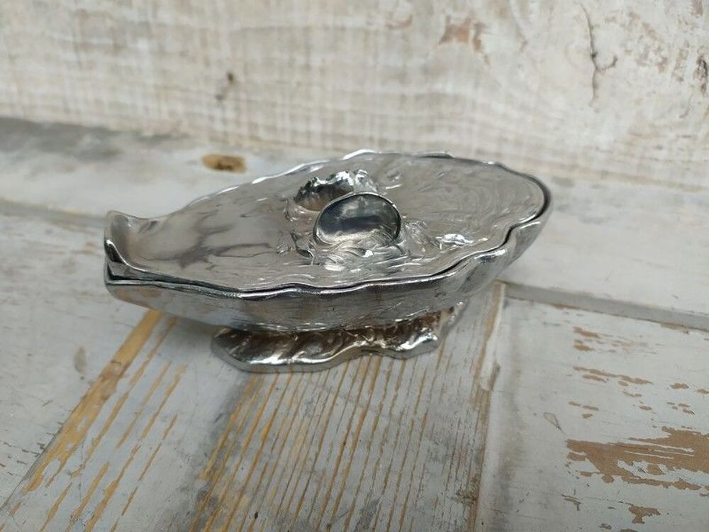 Ancienne Sauci&egrave;re &agrave; Huitre Art Nouveau Coquillage 