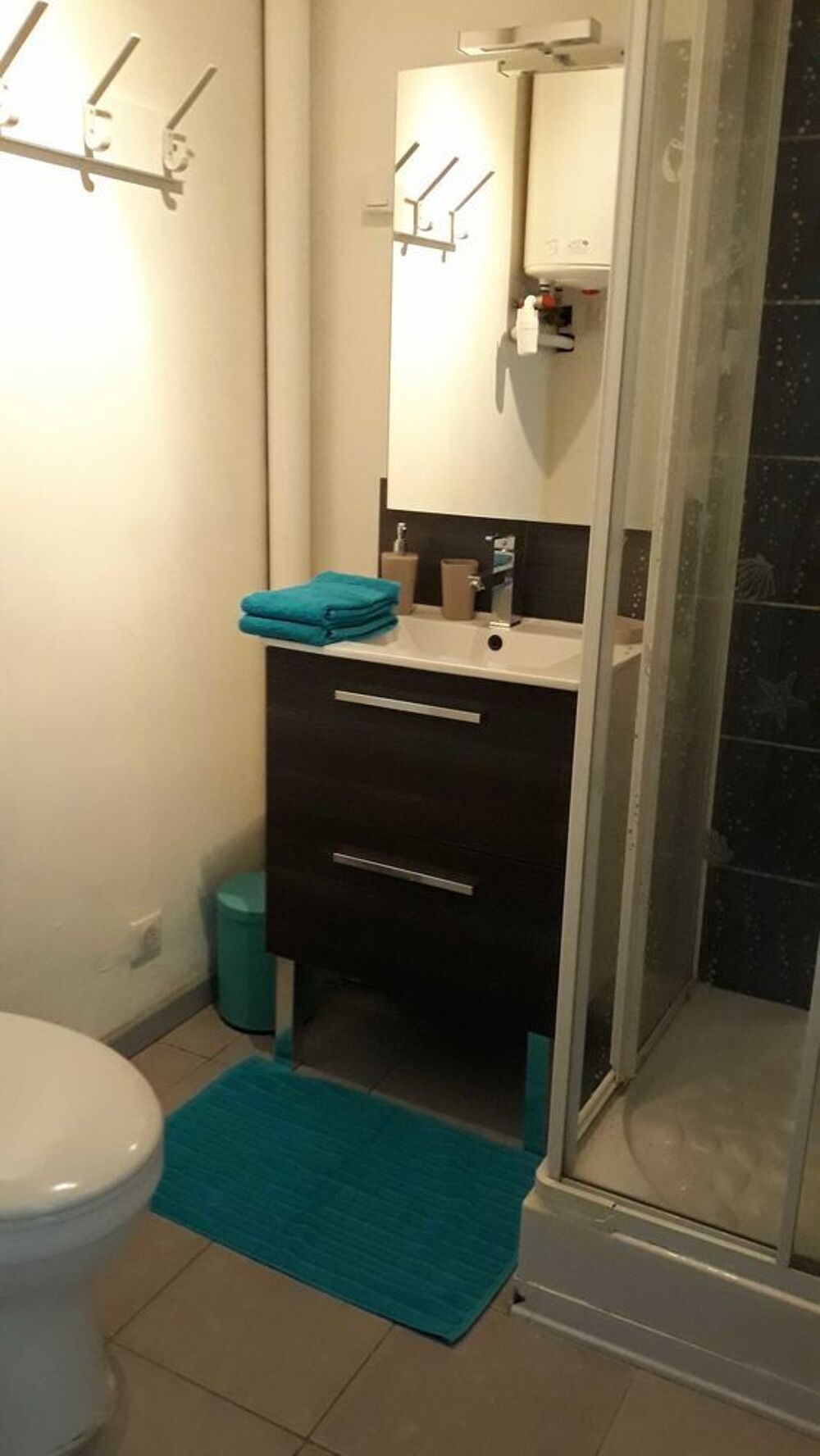 Location Appartement Beau studio classé 2 * lumineux avec BALCON et PLACE PARKING Balaruc-les-bains