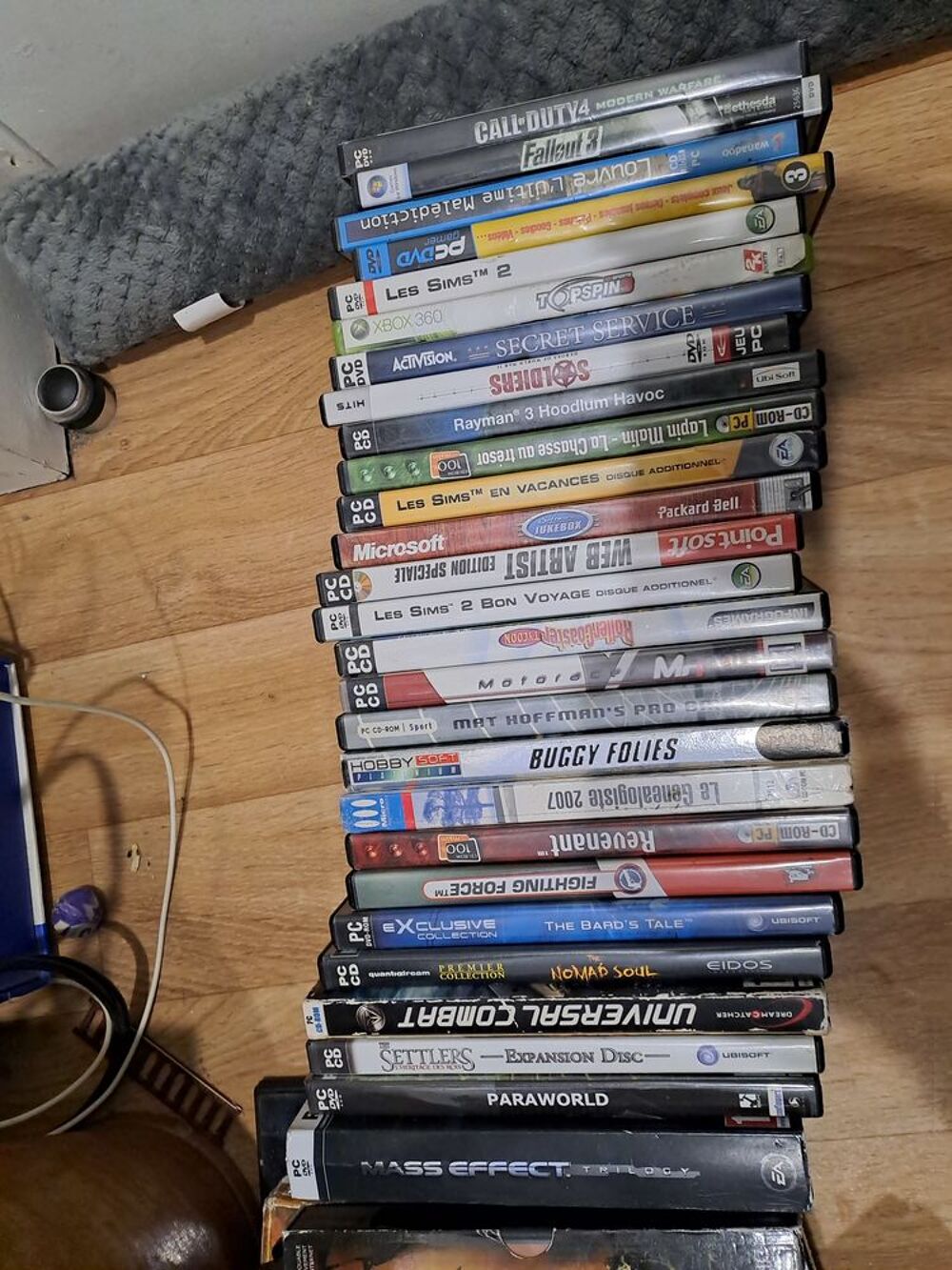 Lot de jeux pc-rom et dvd films Consoles et jeux vidéos