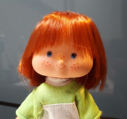 Poup�e Charlotte aux Fraises de 1979 20 Verneuil-sur-Vienne (87)