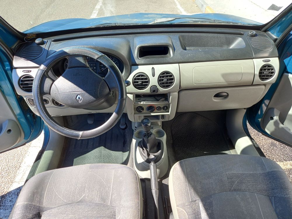 Kangoo KCE8EF 2005 occasion 83000 Toulon