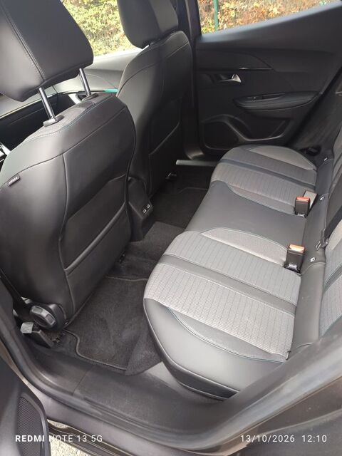 Peugeot 2008 BlueHDi 130 S&S EAT8 Allure Business 2021 occasion Bezons 95870