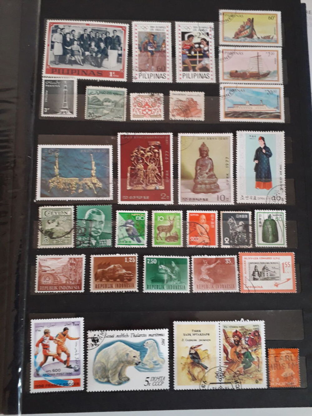 N.242 lot de 410 timbres de divers Pays pour 3€ 