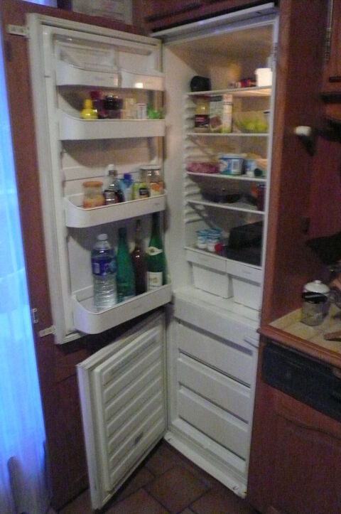 Frigo conglateur encastrable Arthur Martin
130 Houilles (78)