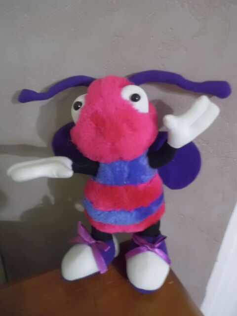 ABEILLE ROSE ET VIOLET MAGOMORA 15 Oignies (62)