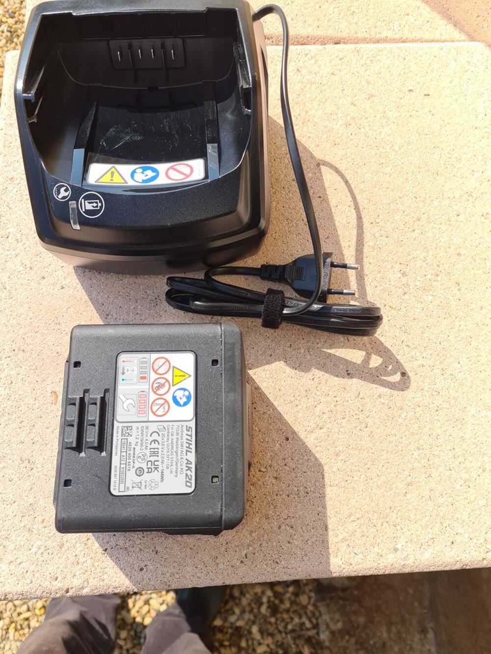 Chargeur + batterie Jardin