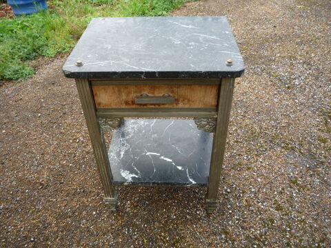 Table de nuit / chevet art dco laiton
165 Castres (81)