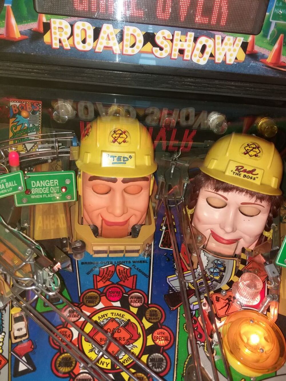 Collectionneur des sables d'Olonne recherche flipper de bar. Jeux / jouets