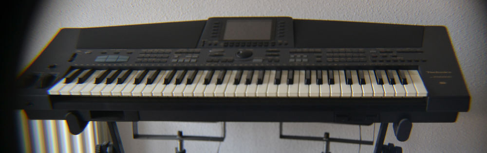 Synth&eacute; KORG PA 80 et TECHNICS KN 5000 Instruments de musique