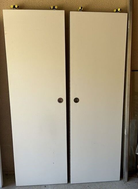 portes coulissantes double en bois L120x191 avec rail TBE Cosne-Cours-sur-Loire (58)