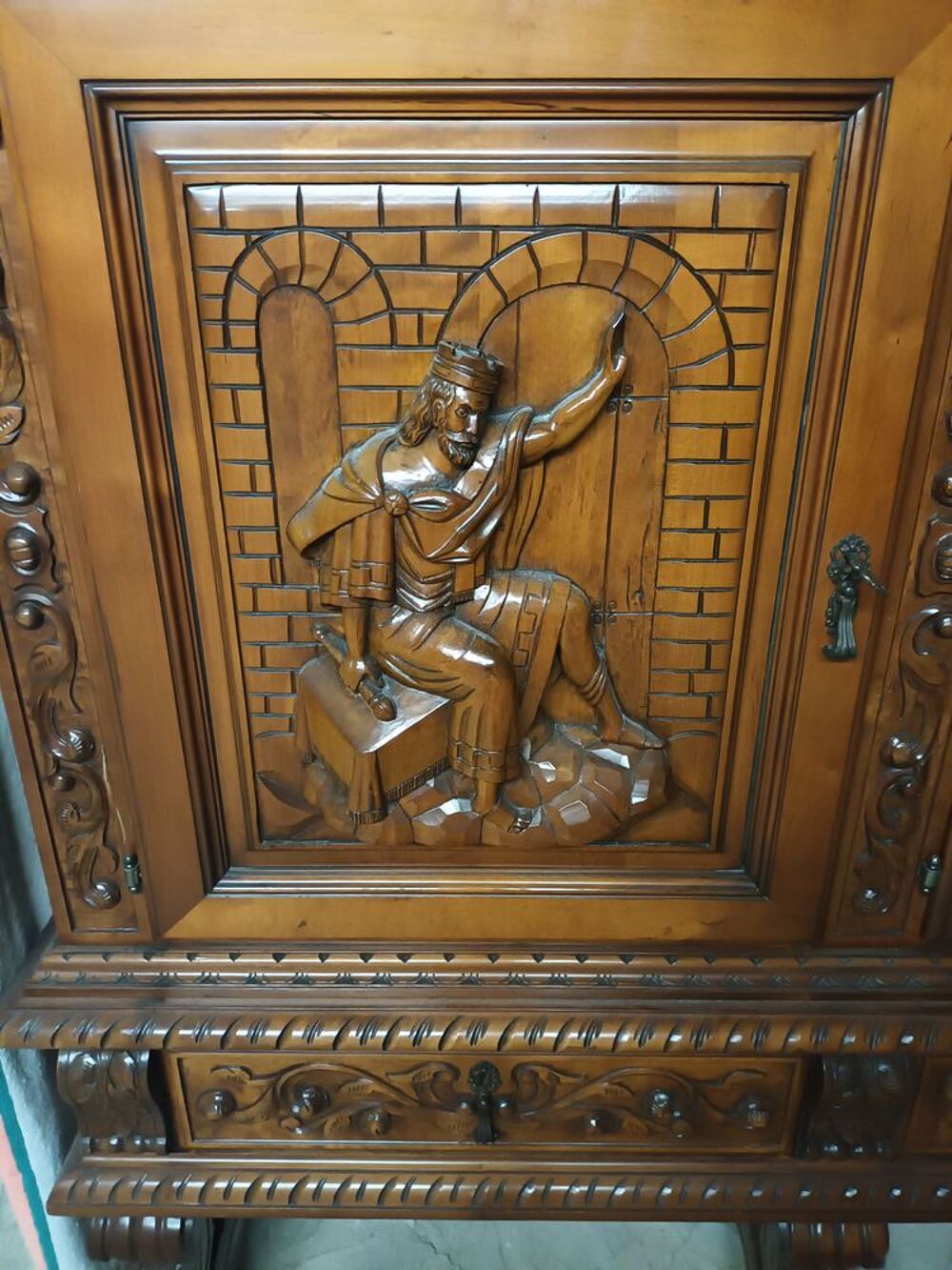 Buffet renaissance espagnol Meubles