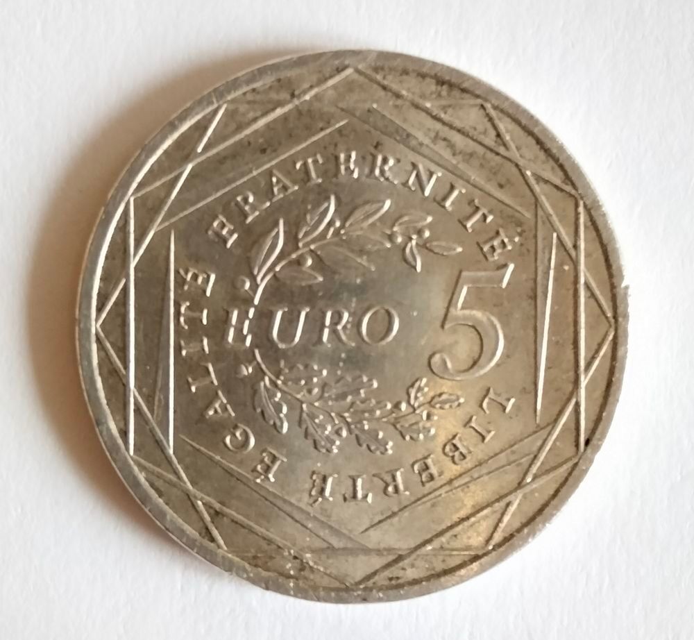 Pi&egrave;ce 5 € 2008. 