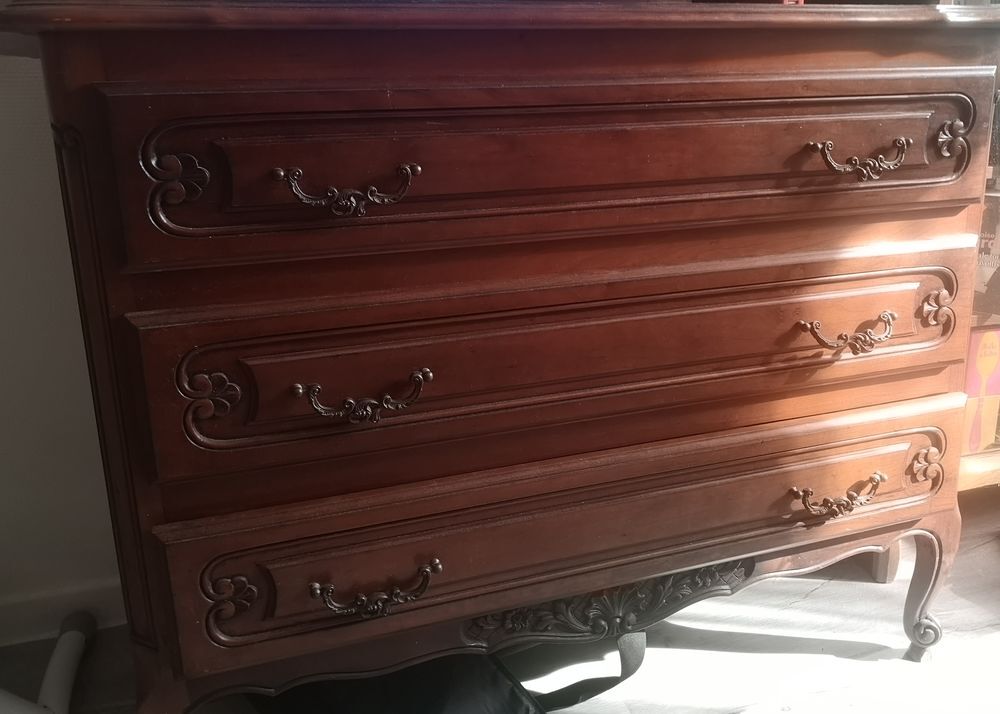 Commode en merisier Meubles