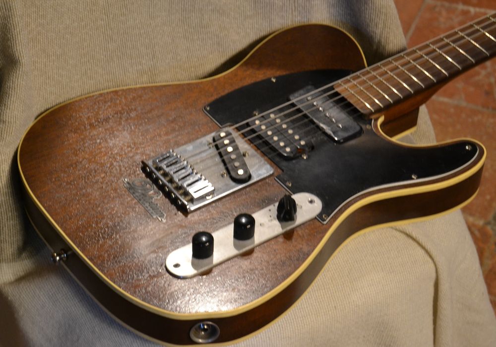 guitare DELIRIUM Instruments de musique