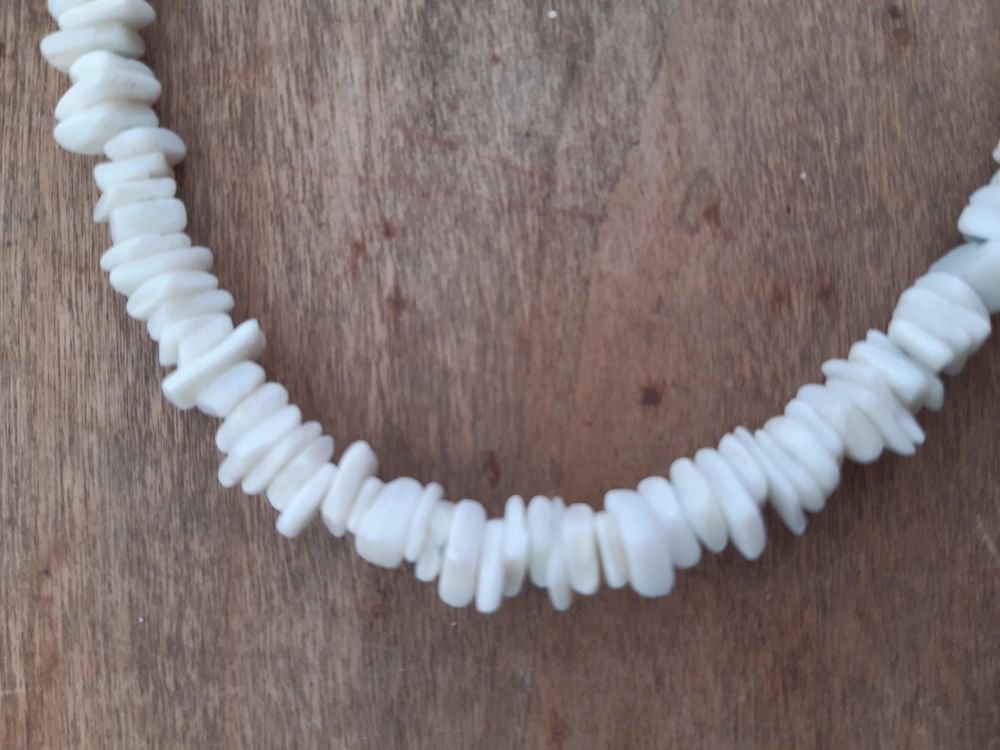 Collier en nacre blanc Bijoux et montres