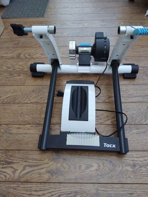 HOME TRAINER  TACX FLOW  150 Frouard (54)