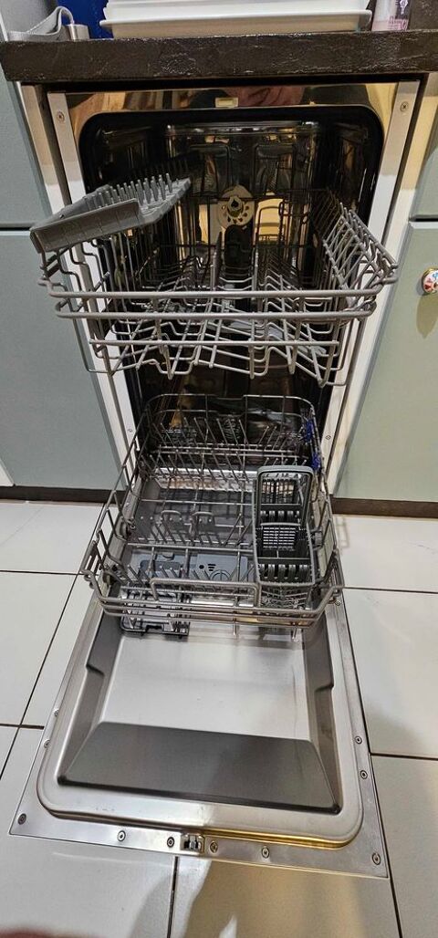 lave vaisselle 45 cm, 9 couverts 150 Menthon-Saint-Bernard (74)