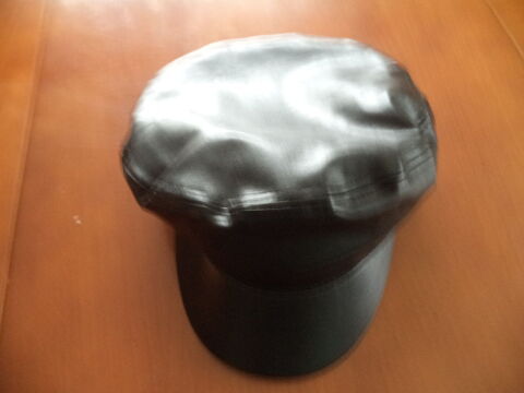 Casquette neuve NAF NAF 6 Perros-Guirec (22)
