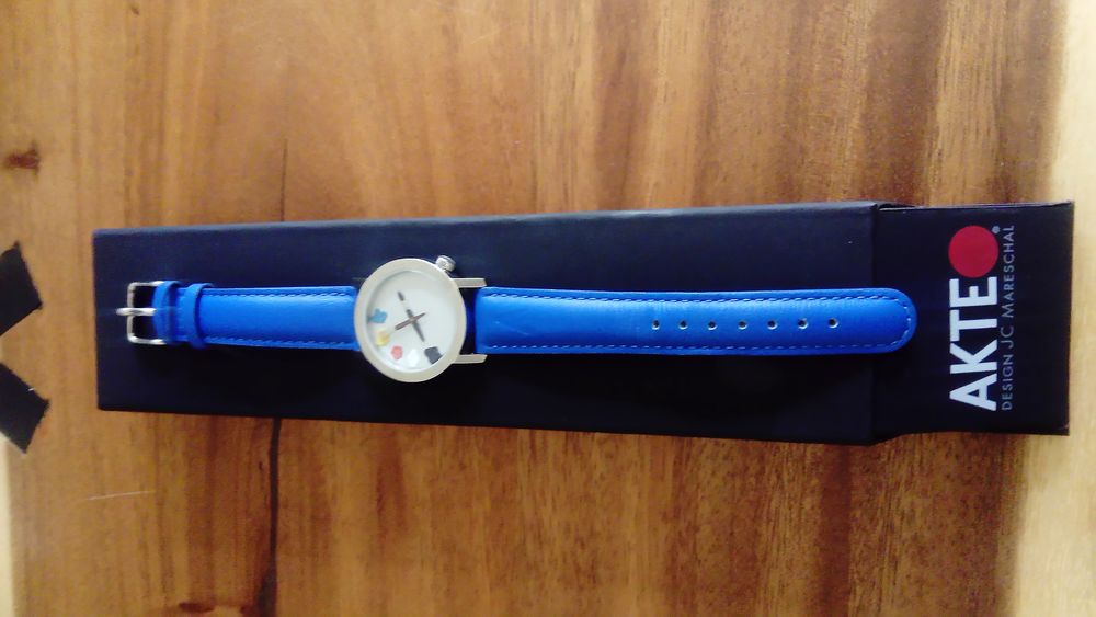 Montre AKTEO femme Bijoux et montres