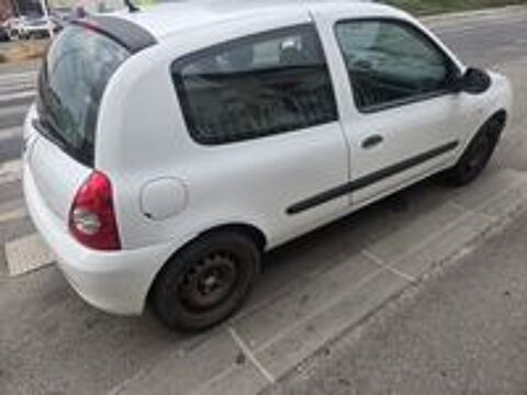 Clio II CLIO CAMPUS SOCIETE DCI 65 ECO2 GENERIQUE 2009 occasion 03380 Lamaids