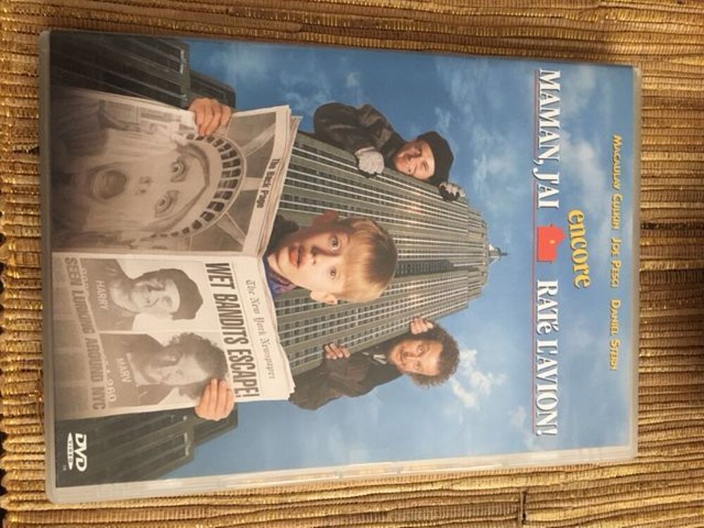 DVD Maman j'ai encore r&acirc;t&eacute; l'avion DVD et blu-ray