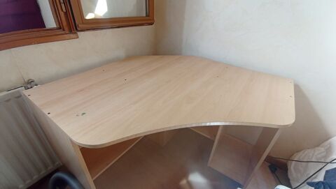 Bureau d'angle  30 Saint-Julien-de-Concelles (44)