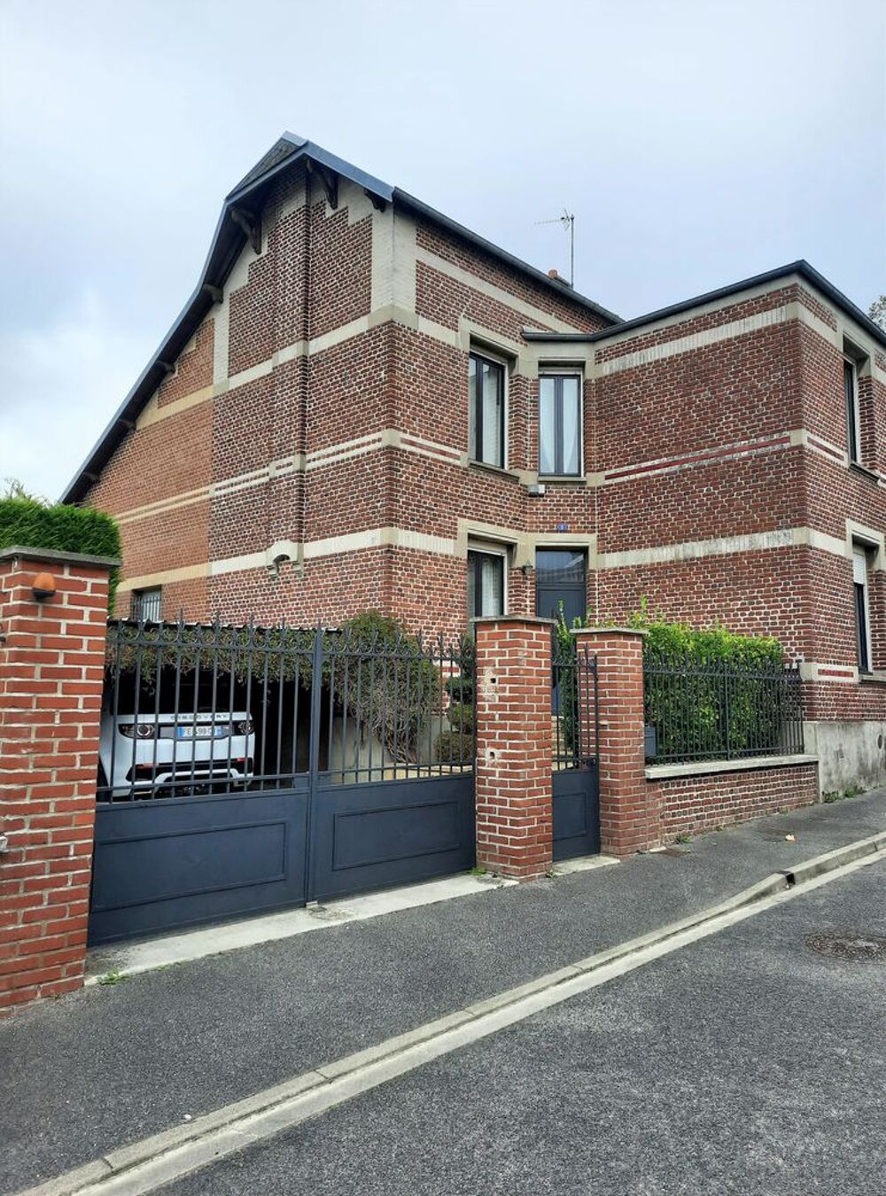 Maison 6 pièces 150 m² · à Saint-Quentin · 150 m² · 229 000 €
