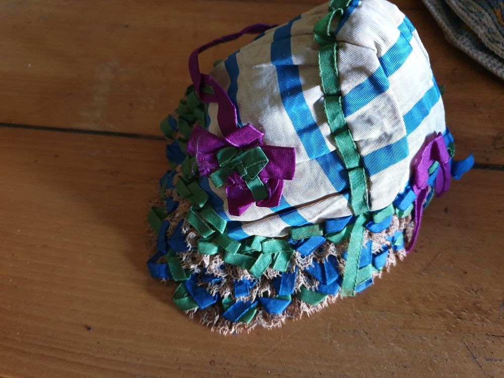 Bonnet enfant bleu/blanc/vert/violet, dentelles, vintage Vêtements enfants