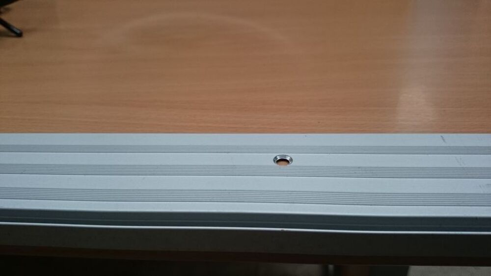 DINAC NEZ DE MARCHE A VISSER ALU ANTIDERAPANT STRIEE (3.00M) Bricolage
