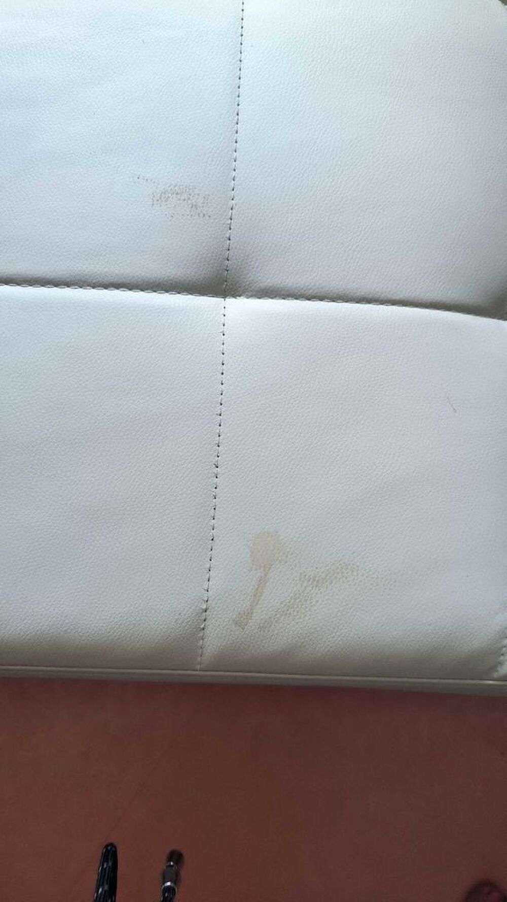 pas d'envoi bout de canap&eacute; semi cuir blanc Meubles