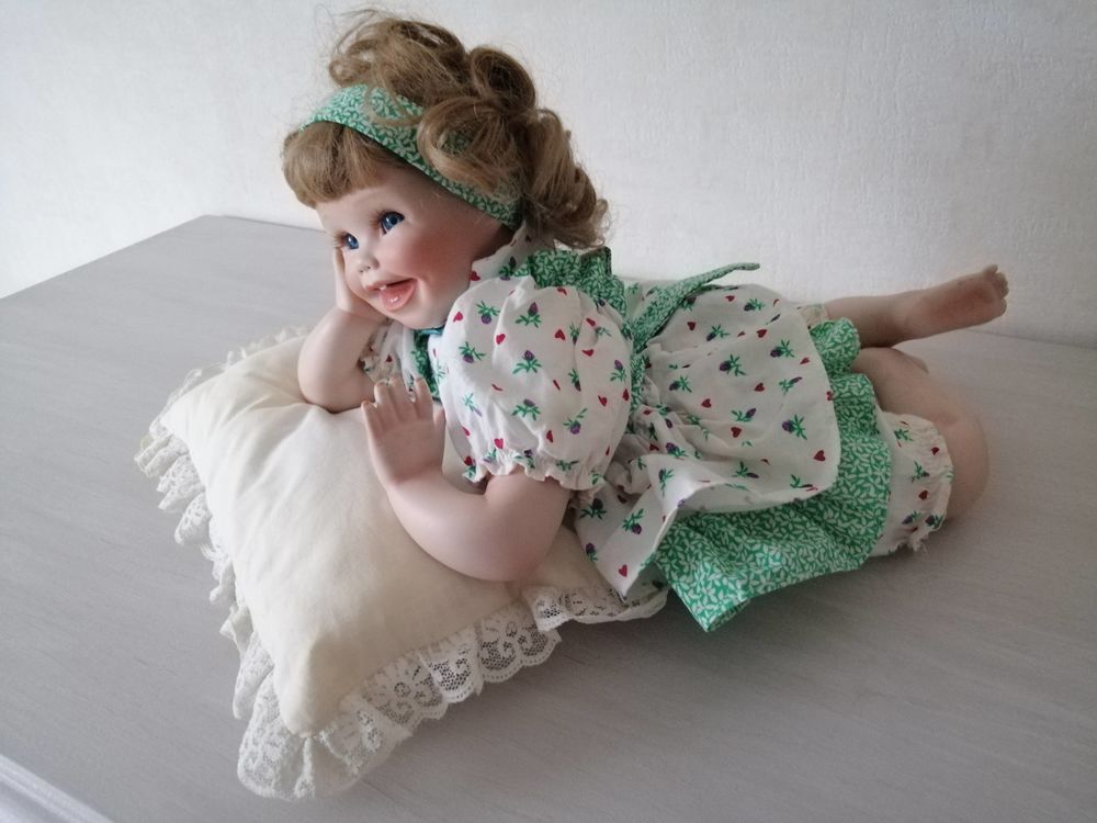 Poup&eacute;es de porcelaine artisanal. The Amilton Collection 