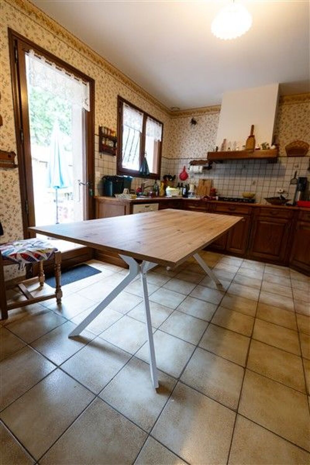 TABLE CUISINE-SALLE A MANGER - 6(8) personnes Meubles