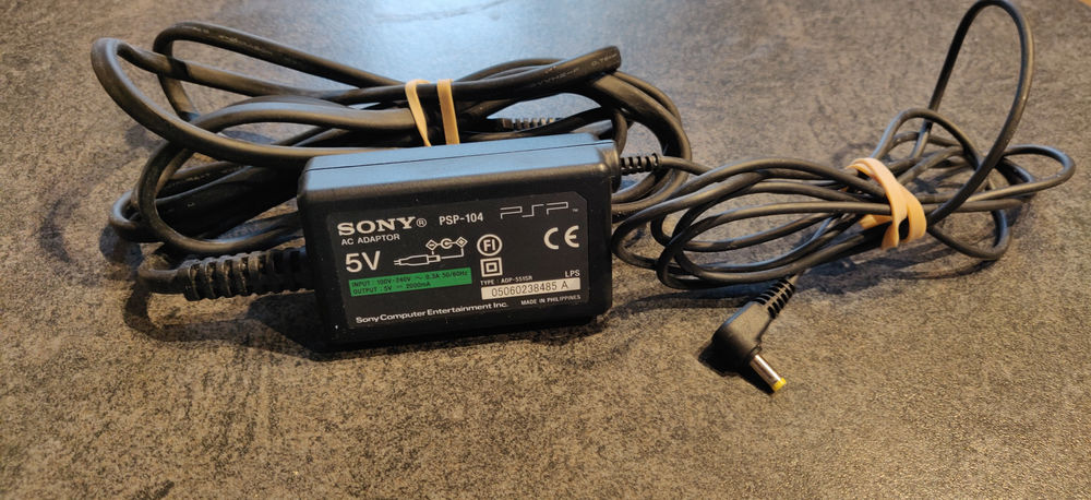 alimentation Sony PSP-104 Consoles et jeux vidéos